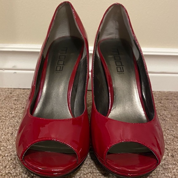 Moda High Heels, 15$, size 8 1/2 - Picture 2 of 3